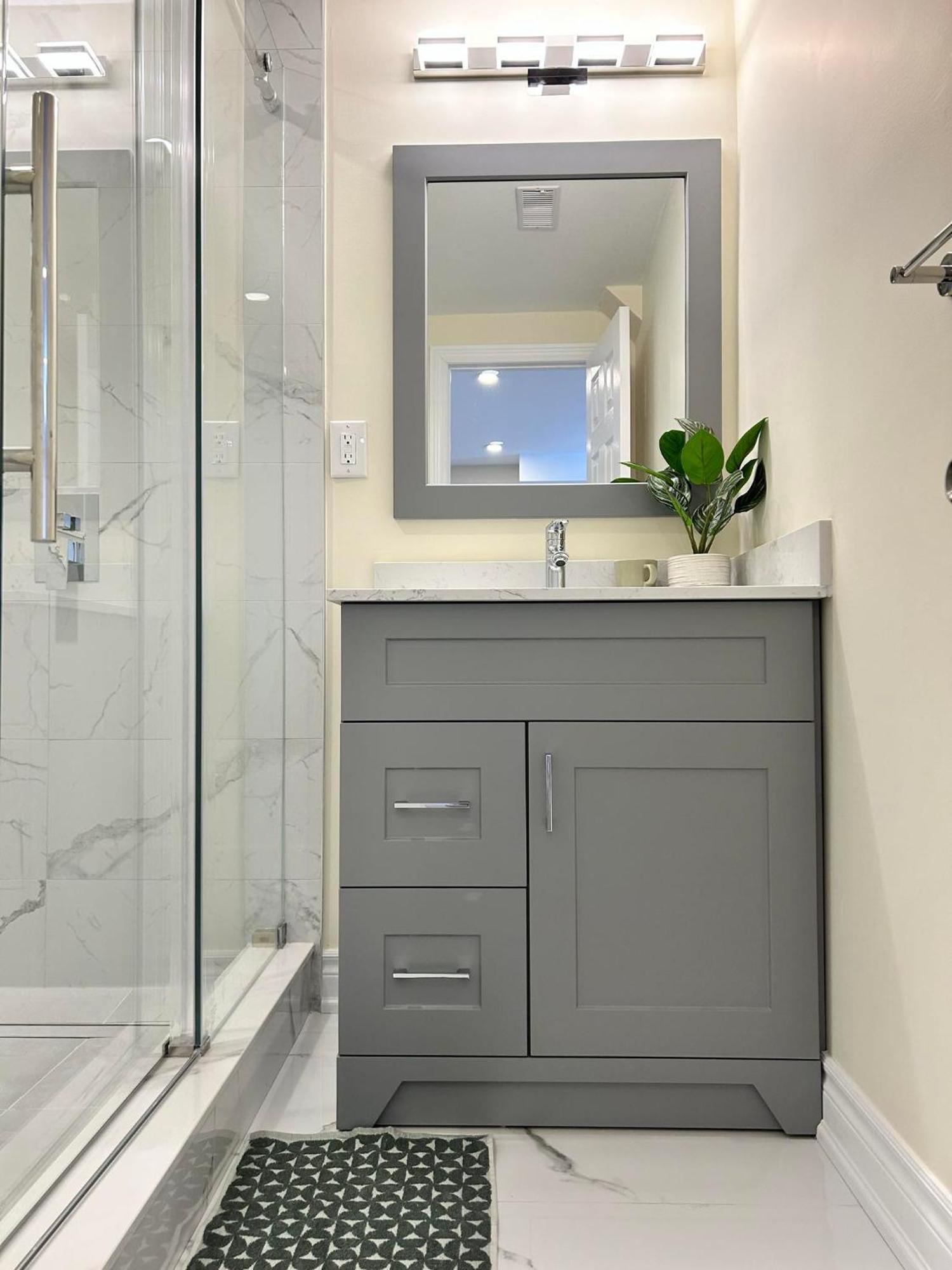 Brand New Lower Home With Exclusive Bathroom Toronto Esterno foto